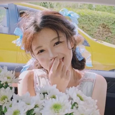 银杏烟火2025海报
